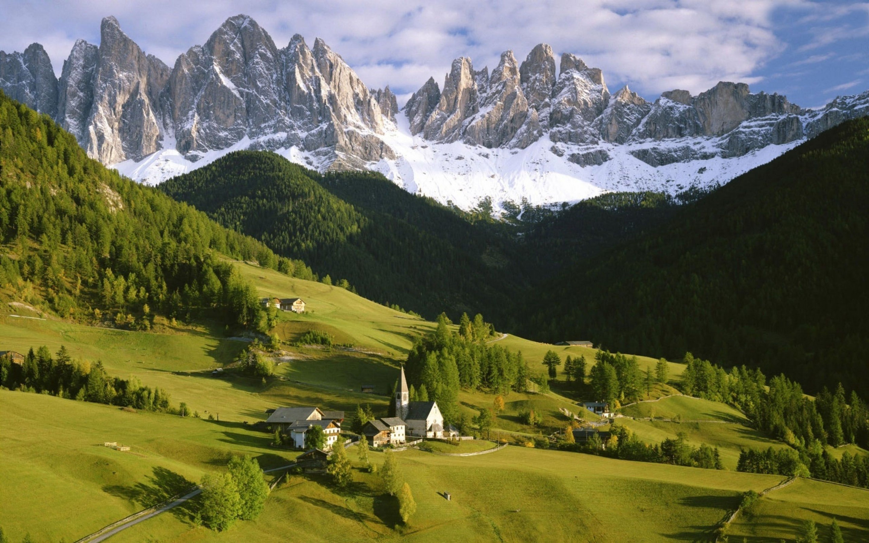 Заставка горы. Тироль Альпы Австрия. Южный Тироль Австрия. Альпийские Луга Италии. Швейцария Альпы лес.