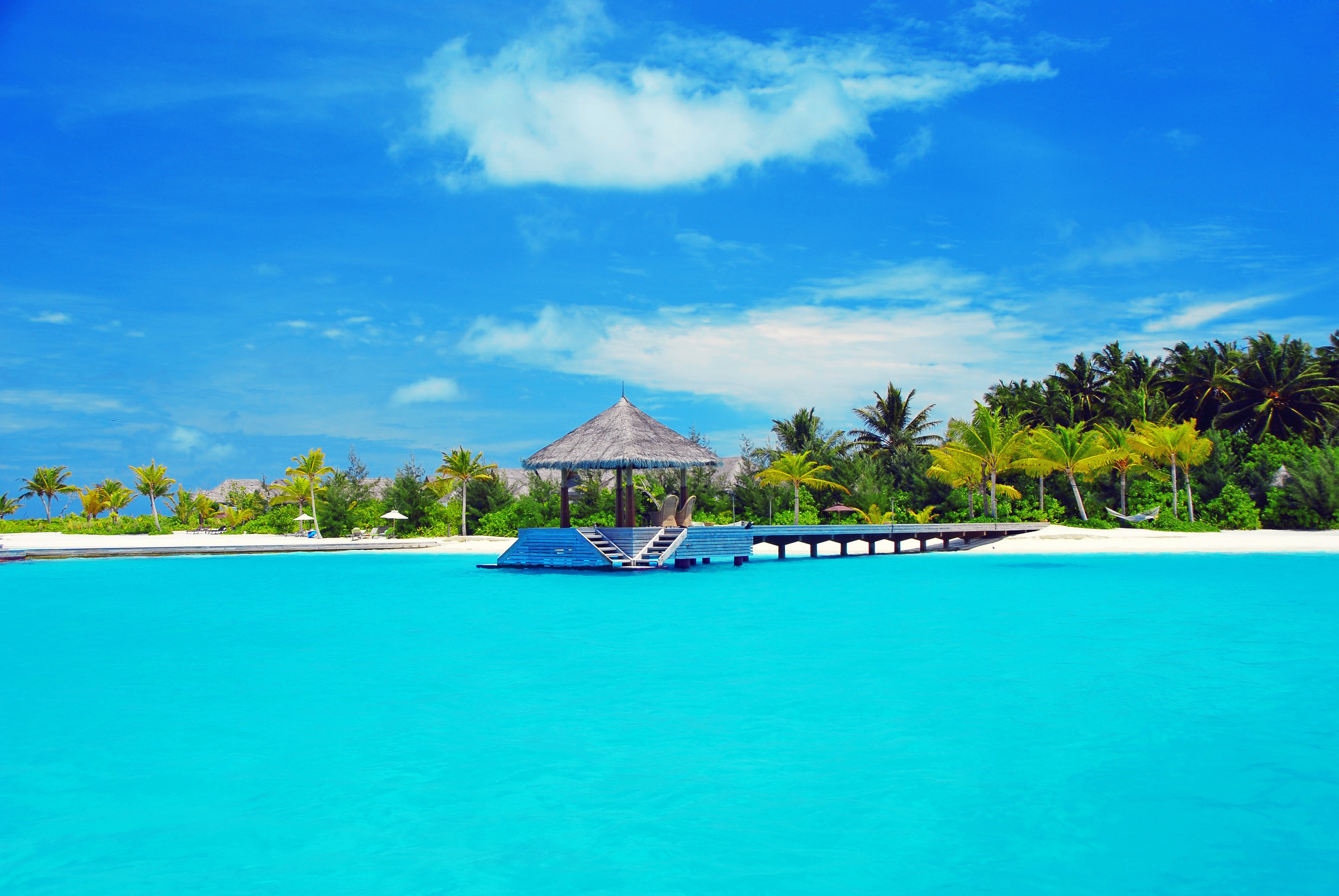 Обои море, пляж, отдых, остров, тропики, мальдивы, sea, beach, stay, island, tropics, the maldives разрешение 2260x1512 Загрузить