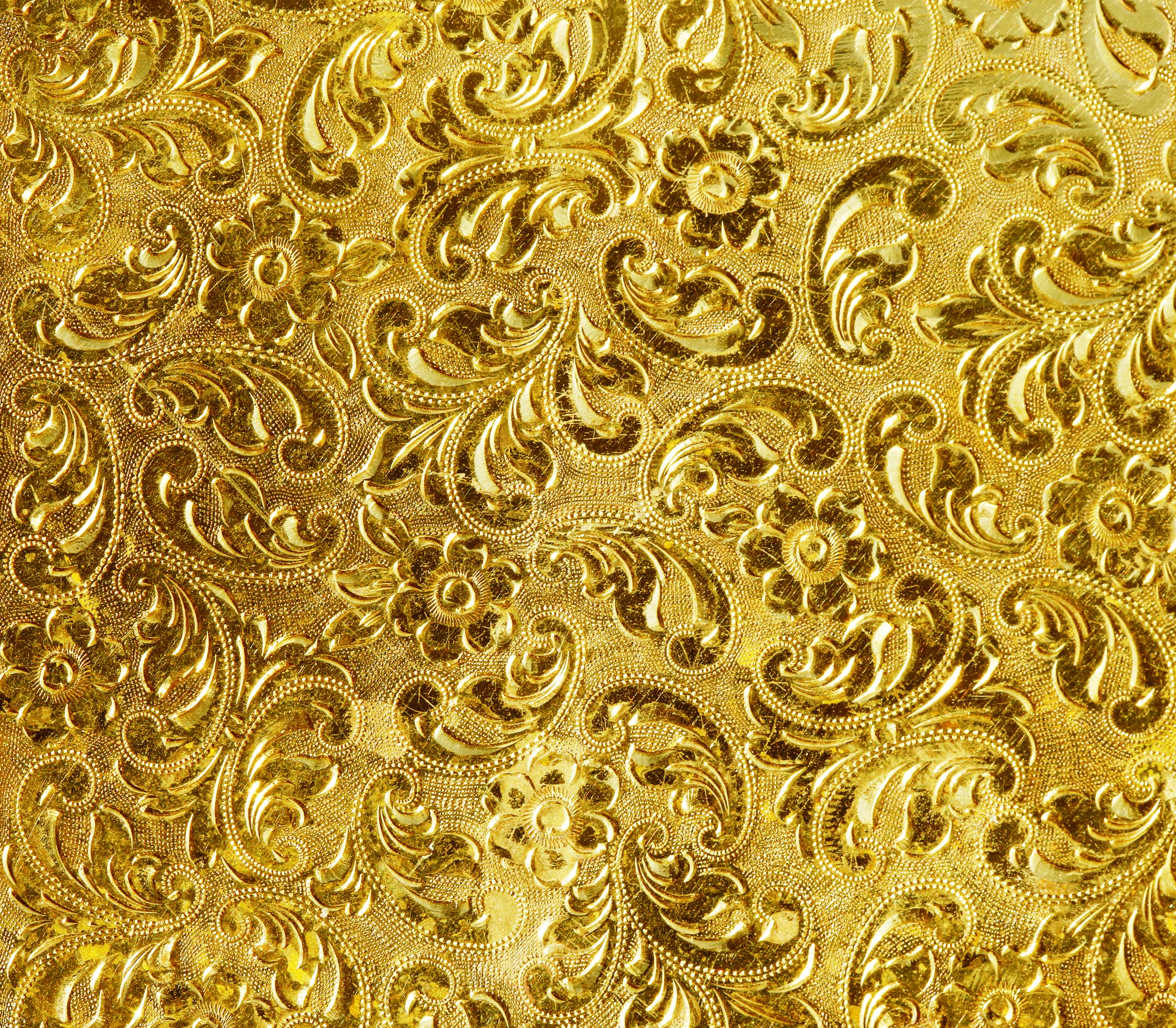 Золотой орнамент