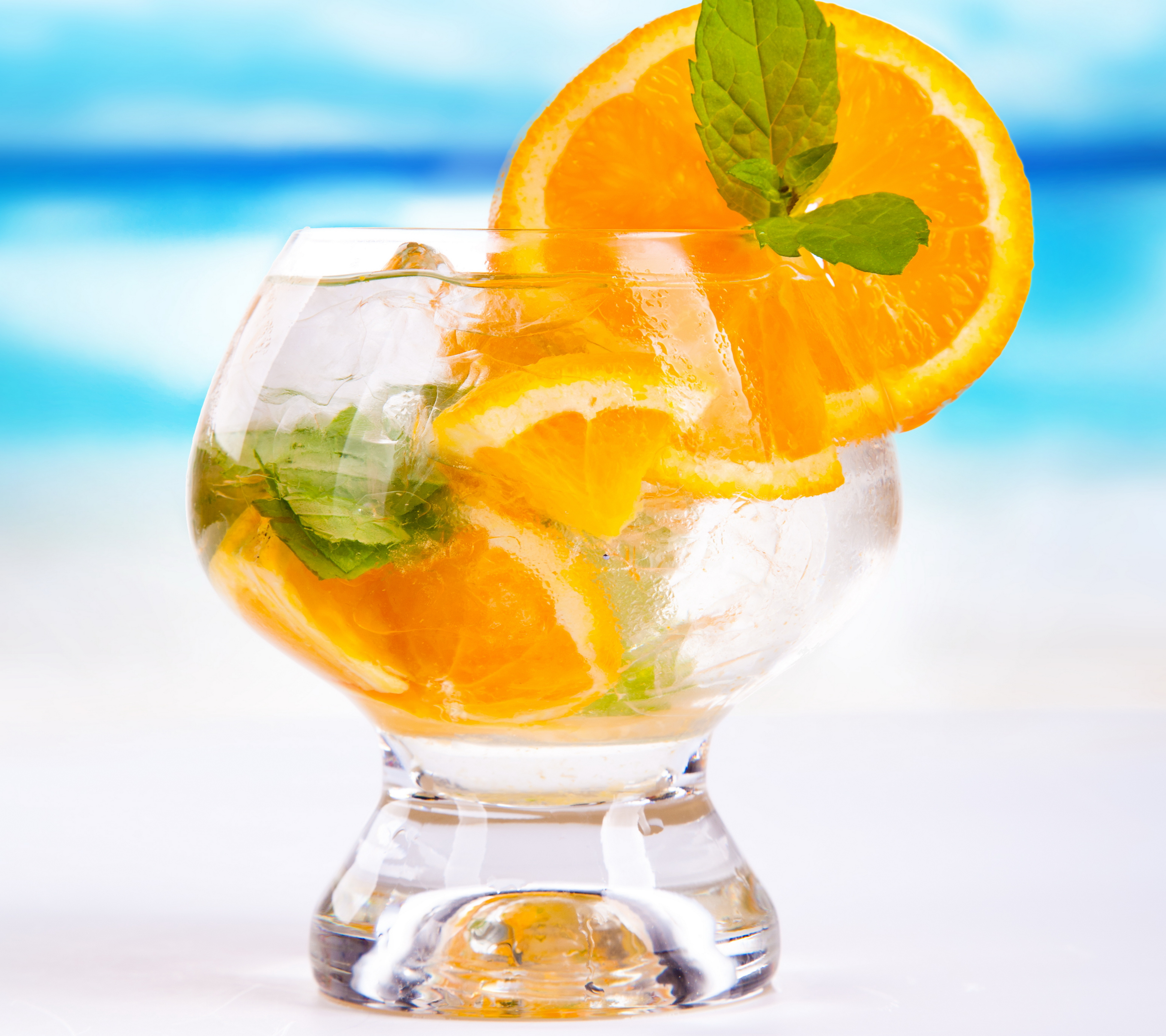 Обои напиток, свежий, пляж, фрукты, апельсины, коктейль, тропический, цитрусы, летний, drink, fresh, beach, fruit, oranges, cocktail, tropical, citrus, summer разрешение 5495x4884 Загрузить