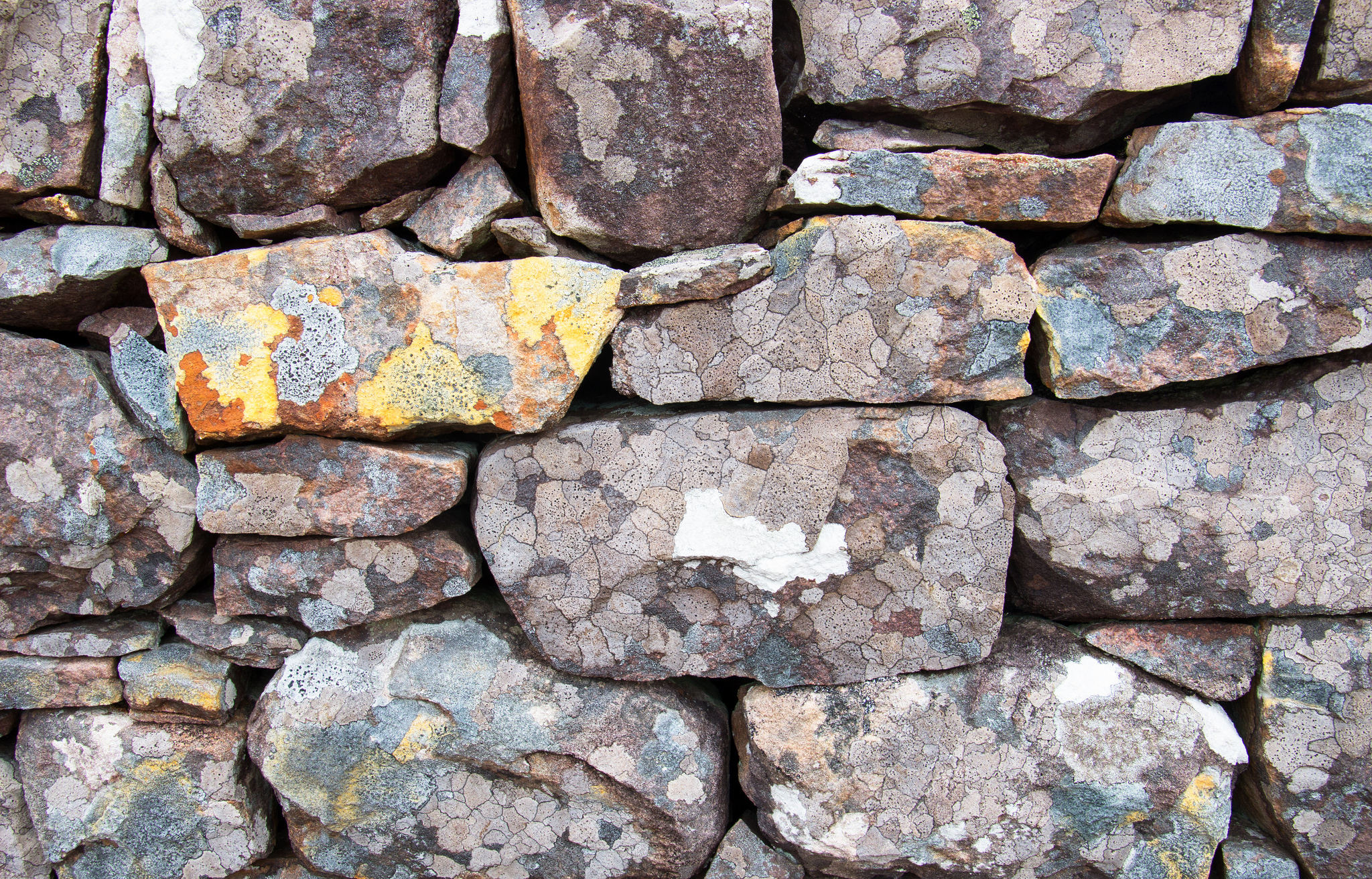 Обои камни, текстура, стена, булыжники, stones, texture, wall разрешение 2048x1311 Загрузить