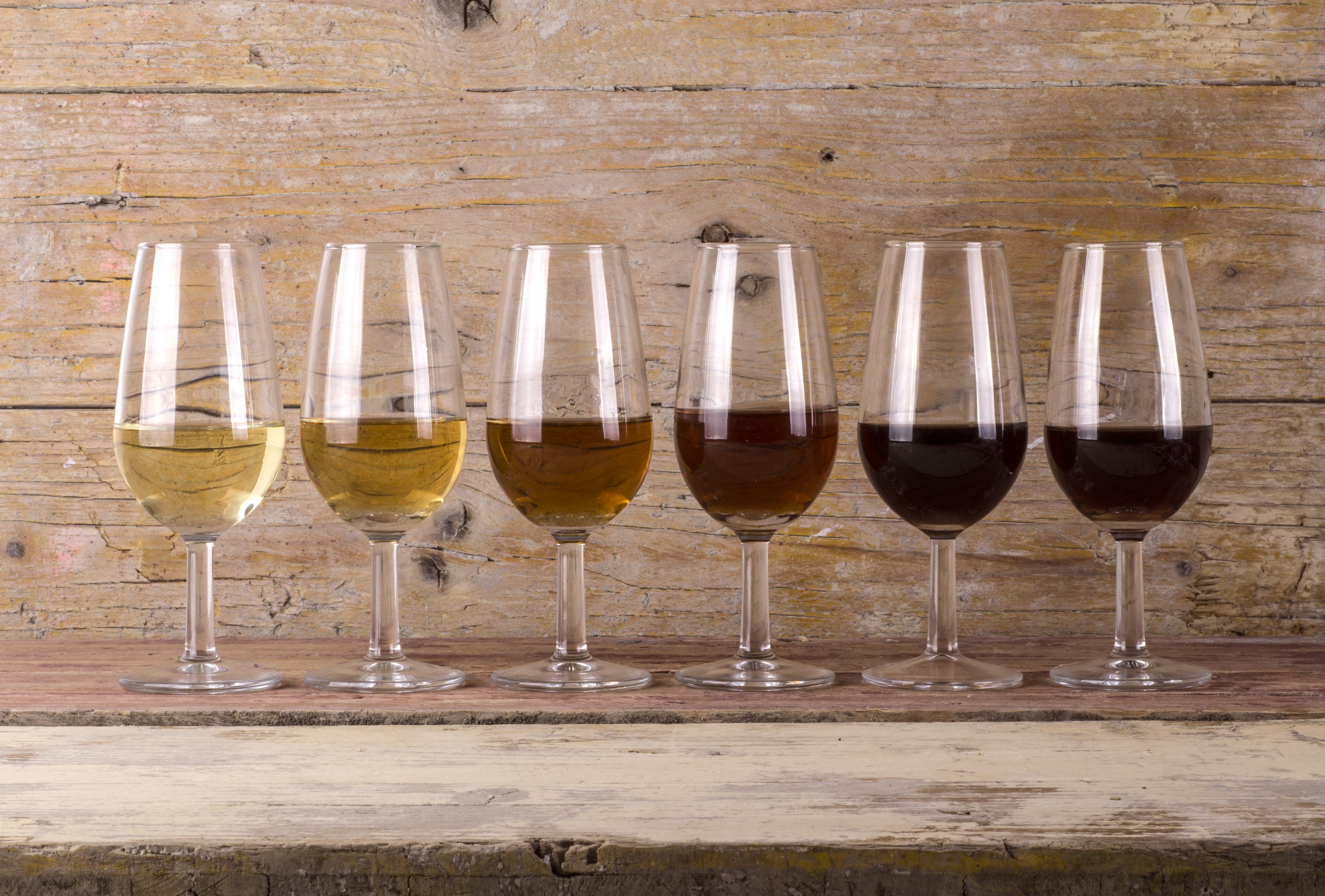 Обои вино, белое, бокалы, алкоголь, красное, сорта, wine, white, glasses, alcohol, red, varieties разрешение 2880x1948 Загрузить