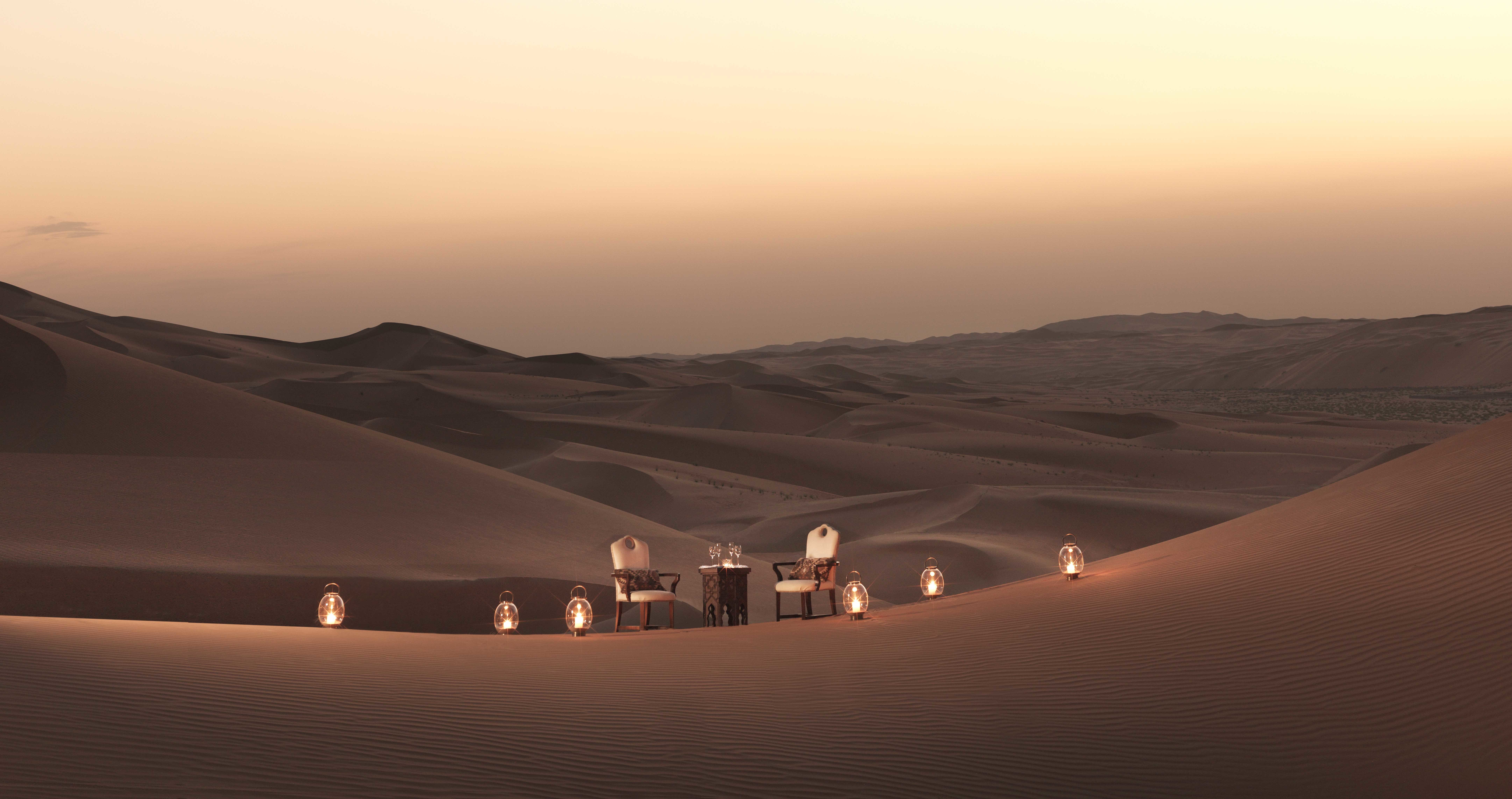 Вечерняя пустыня. Qasr al Sarab. Дубай пустыня. Шатер в пустыне. Курорт в пустыне.