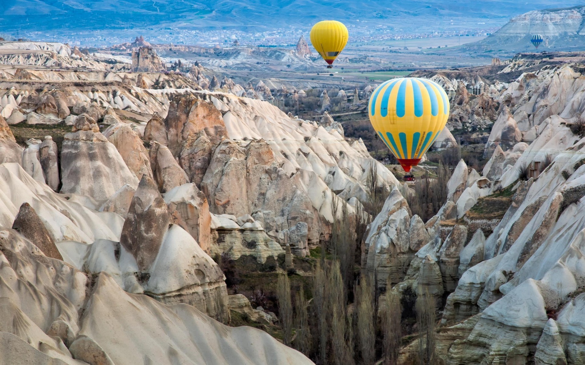 Обои небо, горы, скалы, воздушные шары, турция, каппадокия, the sky, mountains, rocks, balloons, turkey, cappadocia разрешение 1920x1200 Загрузить