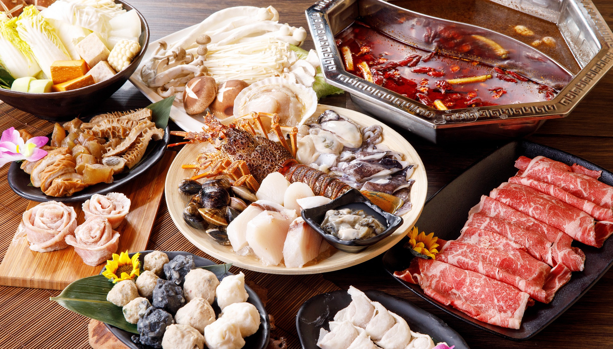 Обои грибы, мясо, морепродукты, ассорти, блюда, моллюски, mushrooms, meat, seafood, cuts, meals, shellfish разрешение 2048x1168 Загрузить