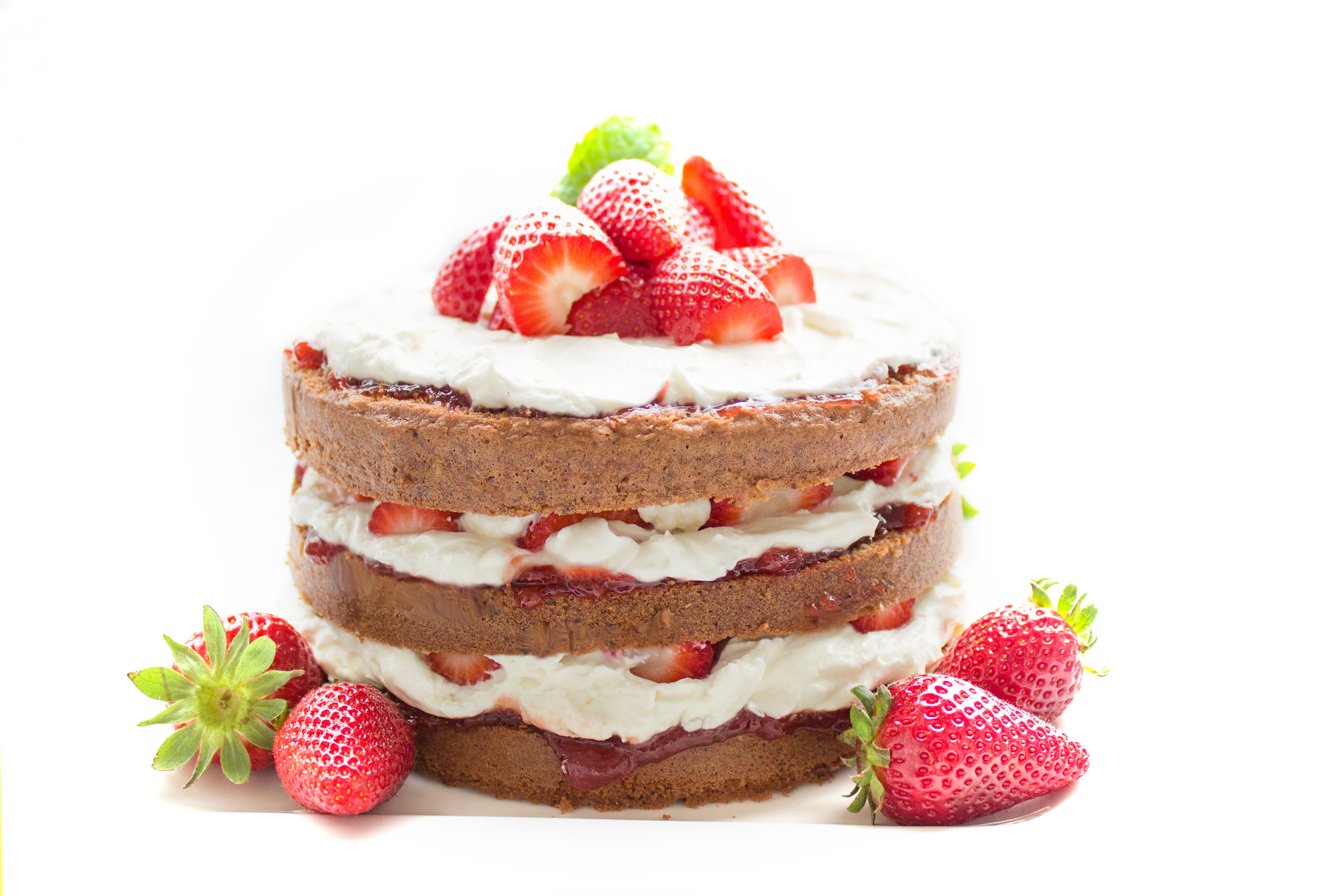 Обои клубника, ягоды, сливки, торт, десерт, strawberry, berries, cream, cake, dessert разрешение 4992x3342 Загрузить