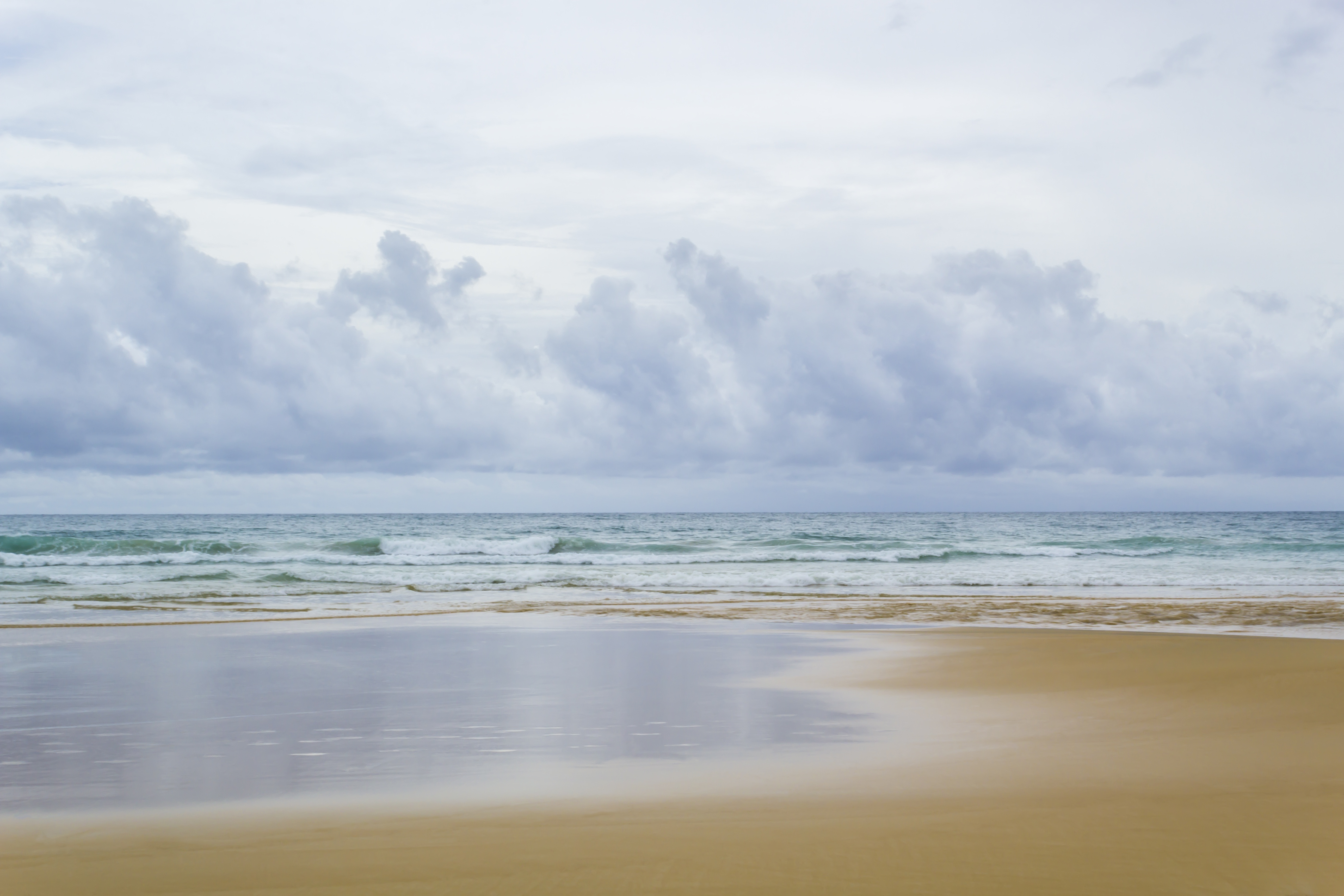 Обои небо, волны, море, песок, пляж, лето, the sky, wave, sea, sand, beach, summer разрешение 5158x3438 Загрузить
