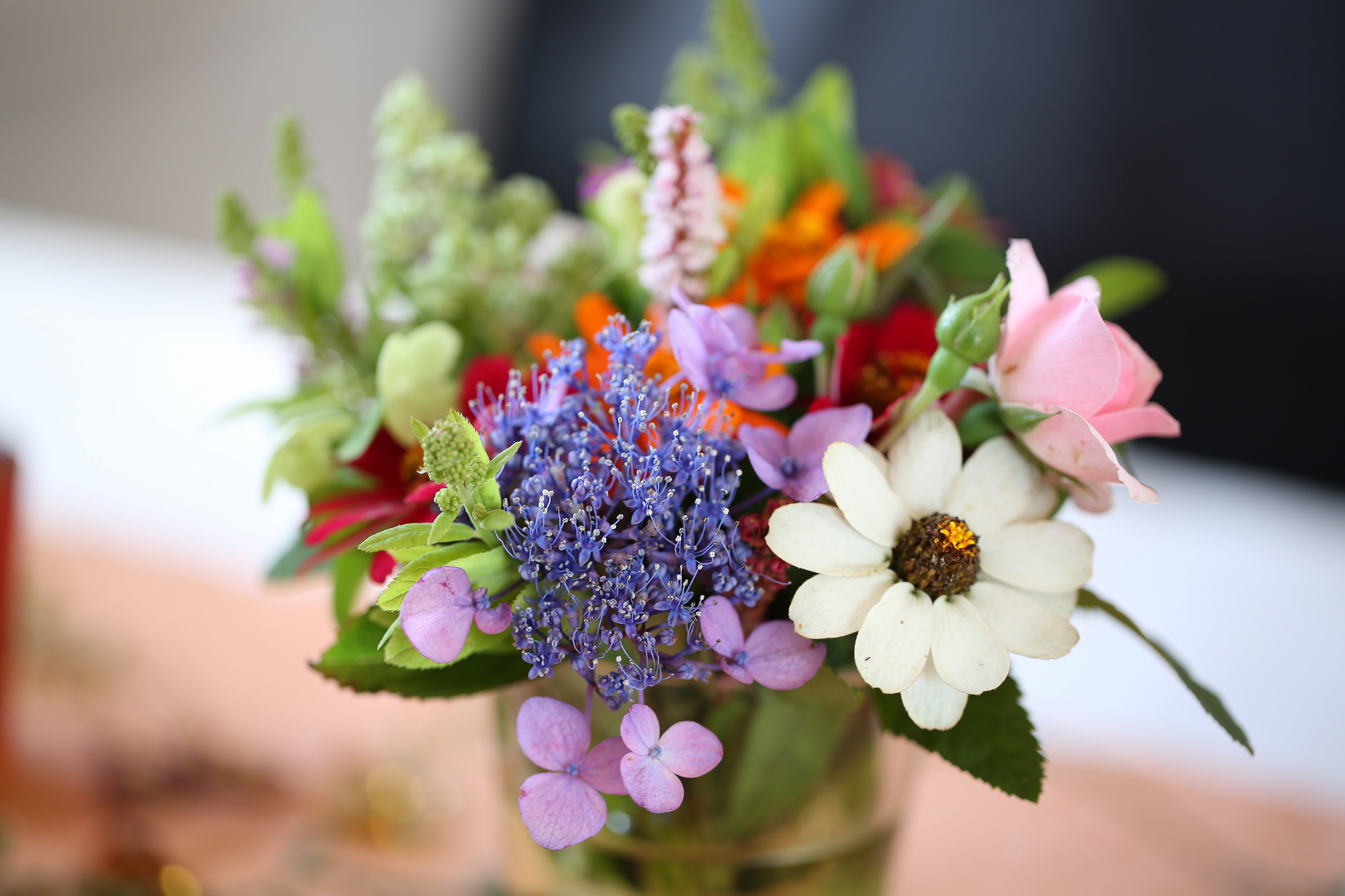 Обои цветы, букет, боке, flowers, bouquet, bokeh разрешение 3840x2560 Загрузить