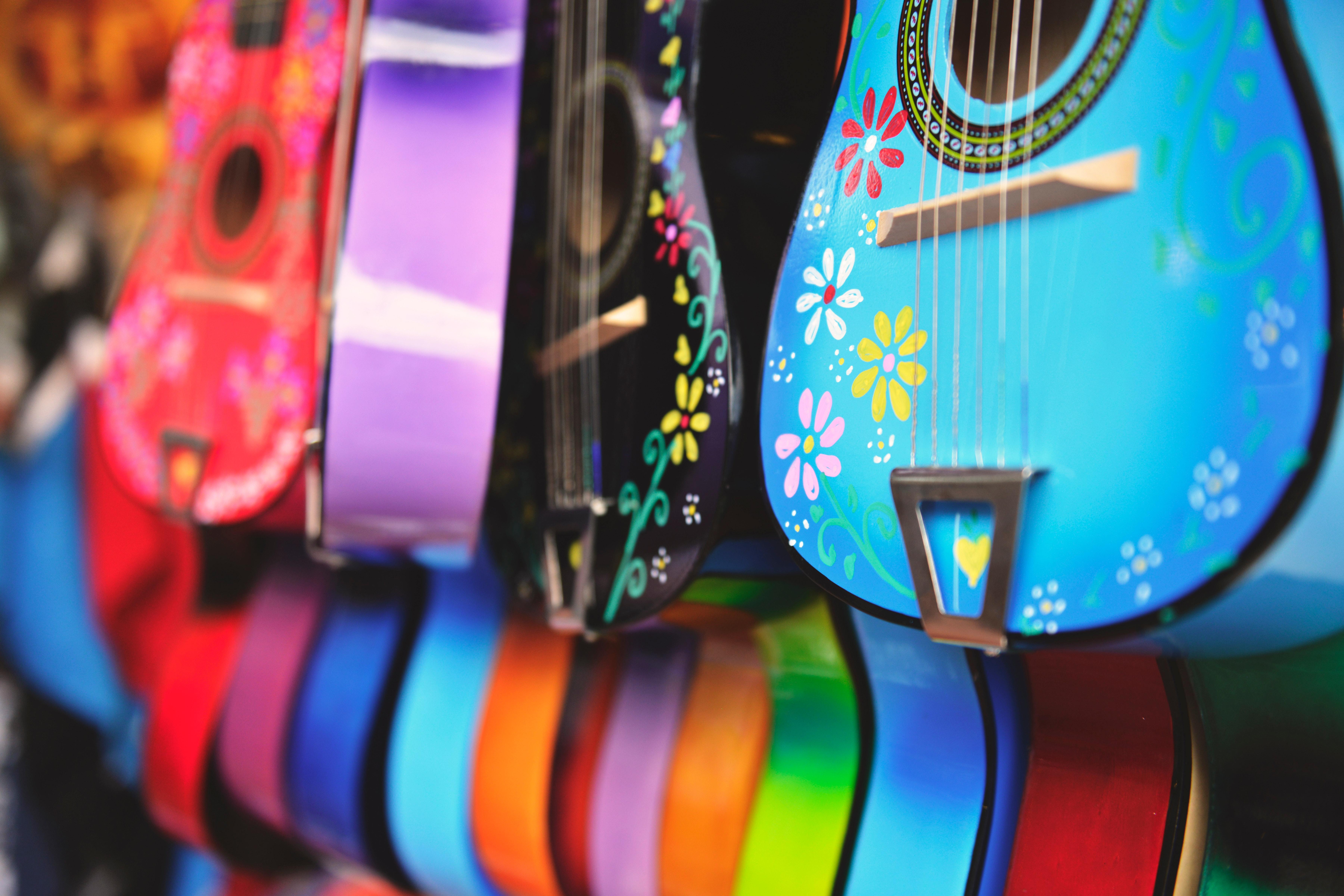 Обои гитара, разноцветные, цвет, роспись, яркие, гитары, цветочки, guitar, colorful, color, painting, bright, flowers разрешение 7200x4800 Загрузить